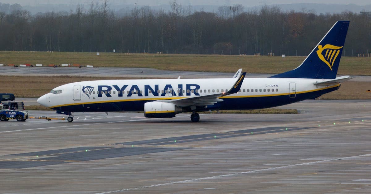 Cover Image for Maximize Efficiency and Savings with Fleet Fuel Cards: Your Ultimate Guide