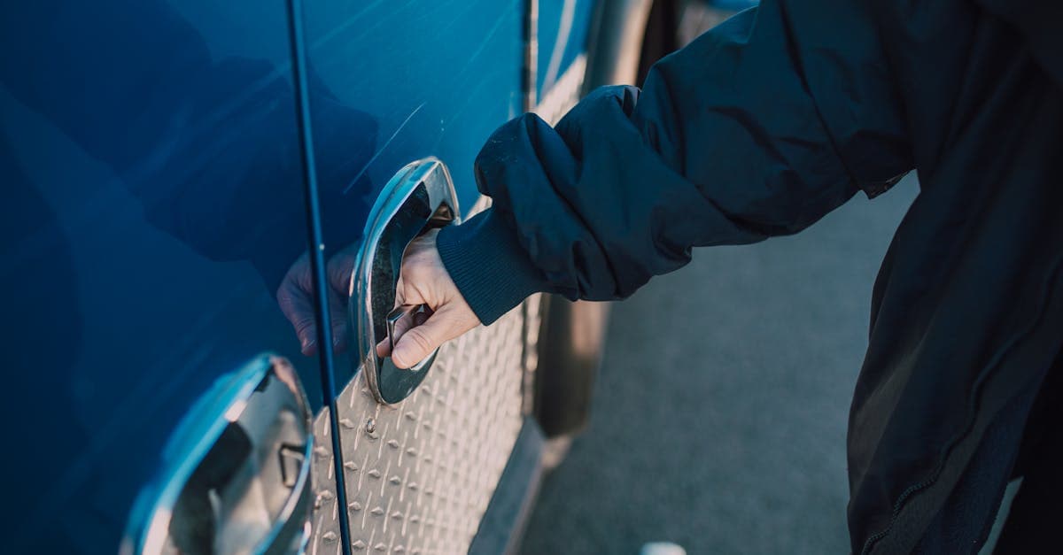 Cover Image for Rev Up Your Ride: Discover Top-Notch Towing Car Services Near You